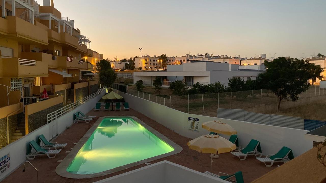 Franciscos Em Cabanas Golf Conceicao  Luaran gambar